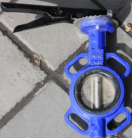 شیر پروانه‌ای بدون فلنج ویفری